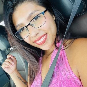 Meet your Posher, Alexus